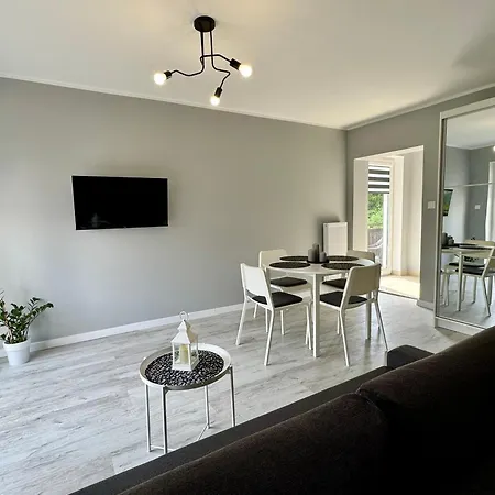 Grafit Apartman *
